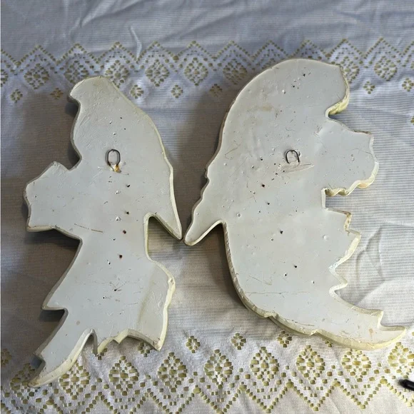 Vintage Bird Wall Decor with Floral Accents - Picture 5 of 12